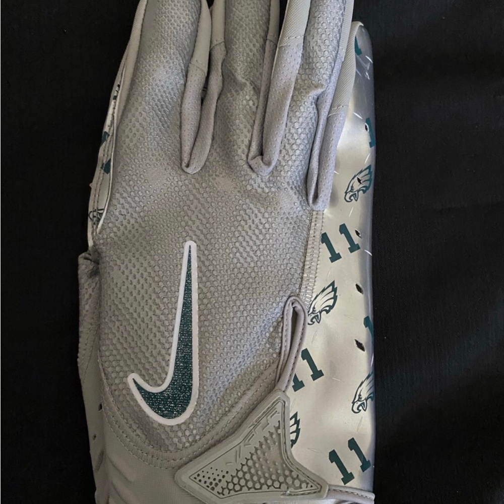 Adult Nike Vapor Jet 7.0 Receiver Football Gloves Philadelphia Eagles A.J. Brown